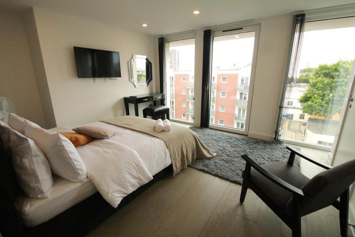 Ft6 Penthouse Gazde/Camere de închiriat Londra