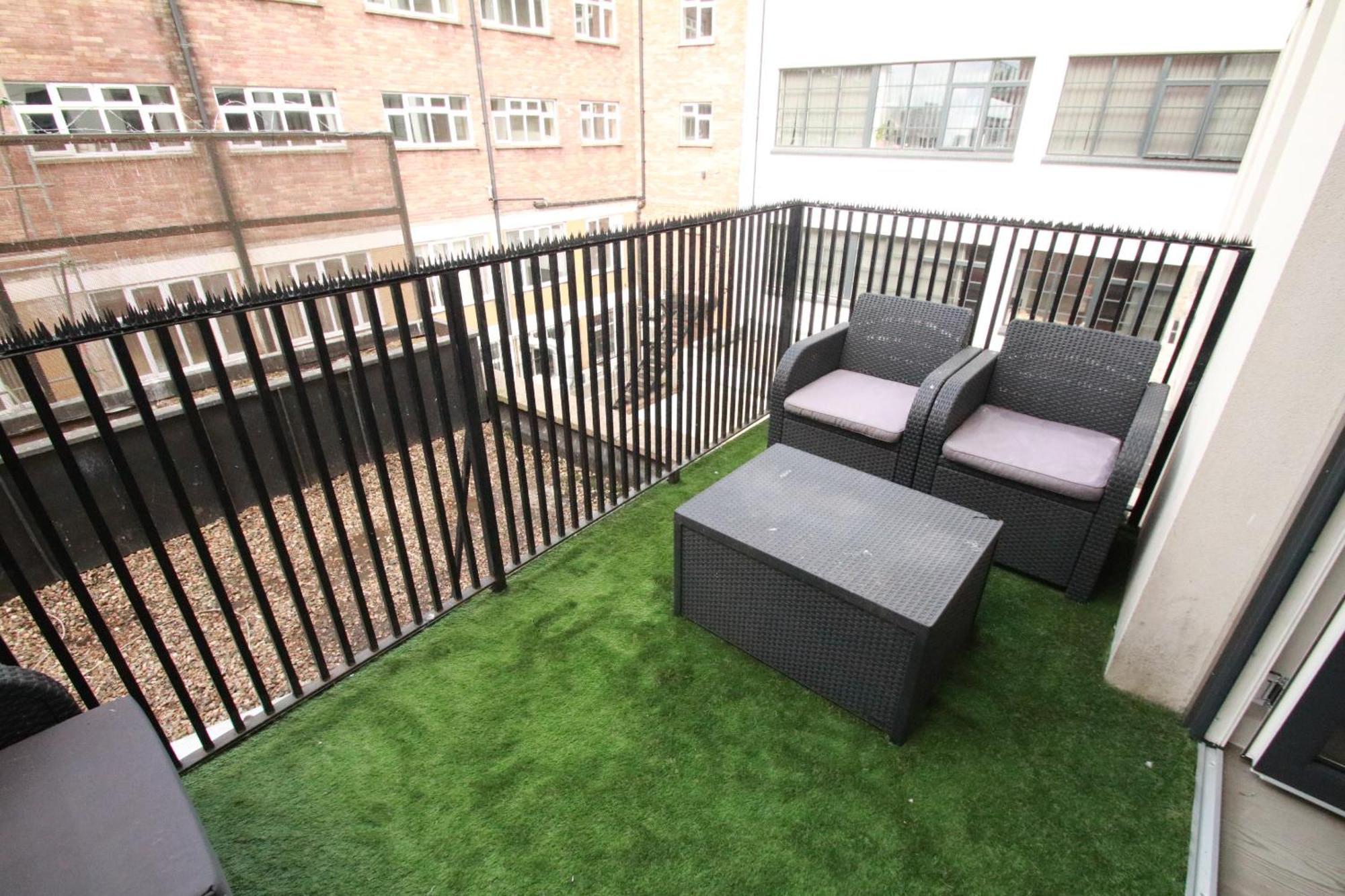 Gazde/Camere de închiriat Ft6 Penthouse Londra